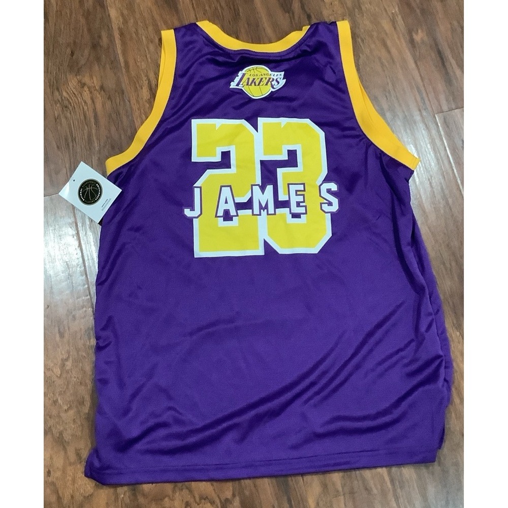 LeBron James Ultra Game  LA Lakers Jersey Large NWT